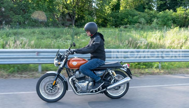 Royal Enfield prepara la sorpresa: una scrambler da 650 cc - Foto 20 di 29