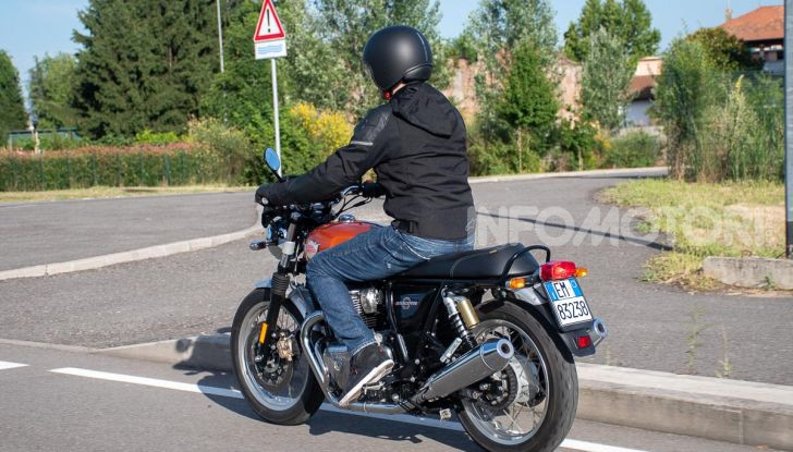 Royal Enfield prepara la sorpresa: una scrambler da 650 cc - Foto 23 di 29