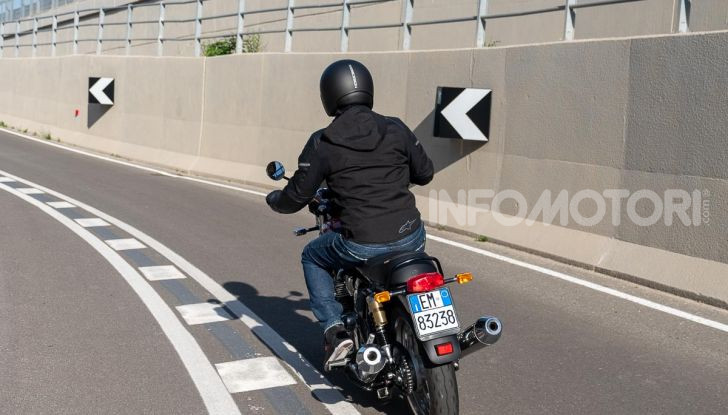 Royal Enfield prepara la sorpresa: una scrambler da 650 cc - Foto 25 di 29