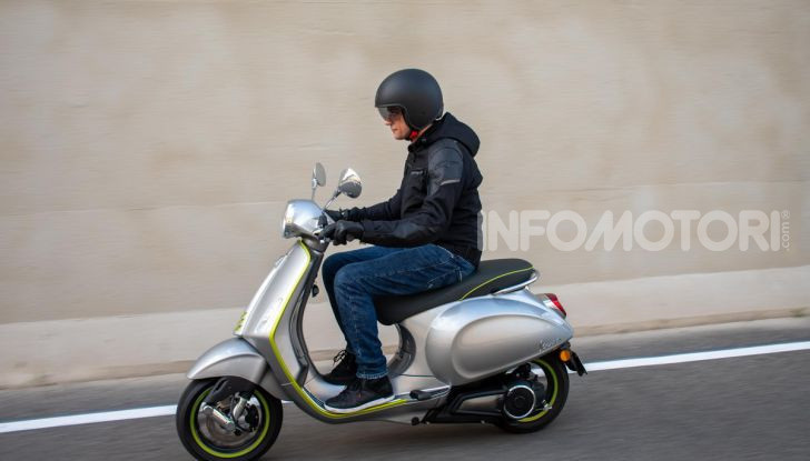 Moto e scooter elettrici: il bollo si paga dopo i primi 5 anni gratuiti? - Foto 3 di 44