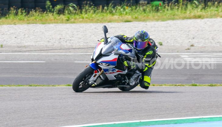 [VIDEO] Prova BMW S1000RR 2019: l’apoteosi dell’eccellenza - Foto 2 di 50