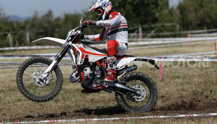 Beta guarda al mondo del cross con la RX 300 2T - Foto 11 di 36