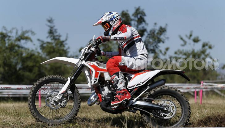 Beta guarda al mondo del cross con la RX 300 2T - Foto 21 di 36