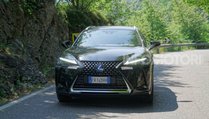 [VIDEO] Lexus UX 250h, il premium hybrid ha l’asso nella manica! - Foto 3 di 58