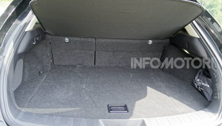 [VIDEO] Lexus UX 250h, il premium hybrid ha l’asso nella manica! - Foto 13 di 58