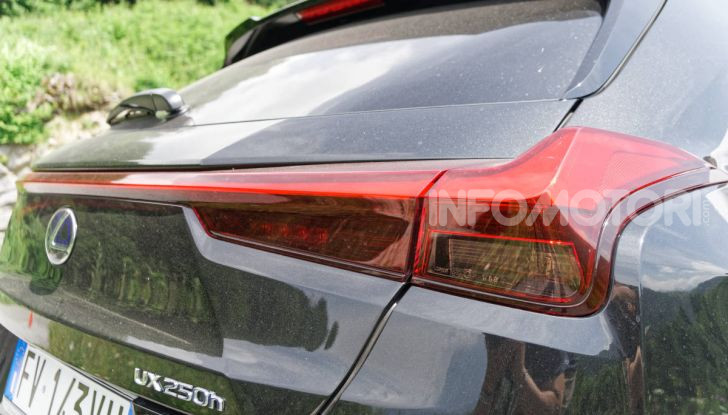 [VIDEO] Lexus UX 250h, il premium hybrid ha l’asso nella manica! - Foto 41 di 58