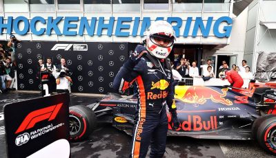 F1 2019, GP di Germania: Verstappen vince ad Hockenheim una gara pazza davanti a Vettel e alla Toro Rosso di Kvyat. Leclerc out, Hamilton 11esimo