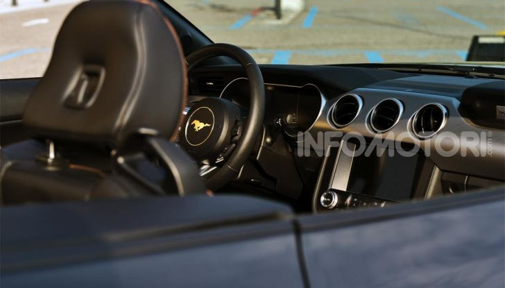 Ford MUDstang contro Ford Mustang: chi vince la scalata del fango? - Foto 35 di 36