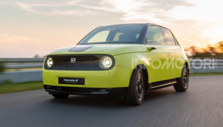 Honda e: tutto quello che sappiamo sulla citycar elettrica retrò - Foto 22 di 35