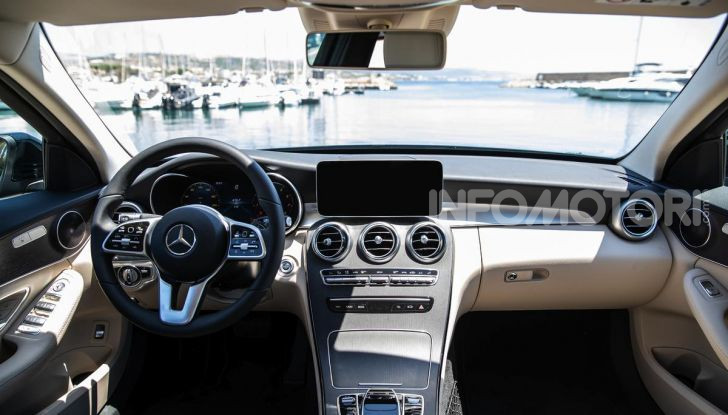 Mercedes-Benz, la prova delle berline compatte 2019 - Foto 12 di 29