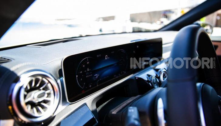 Mercedes-Benz, la prova delle berline compatte 2019 - Foto 15 di 29