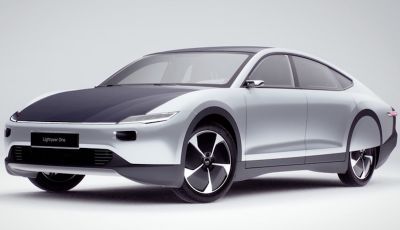 Lightyear One: la prima auto che si alimenta coi pannelli solari