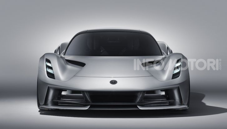 Lotus Evija: l’hypercar elettrica da 1000 euro a cavallo - Foto 19 di 34