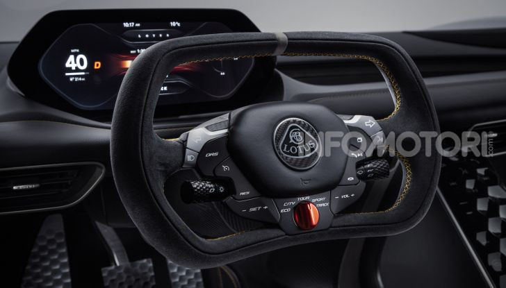 Lotus Evija: l’hypercar elettrica da 1000 euro a cavallo - Foto 32 di 34