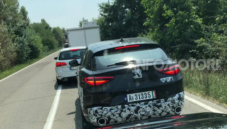 Il SUV compatto Maserati potrebbe debuttare a breve - Foto 1 di 4