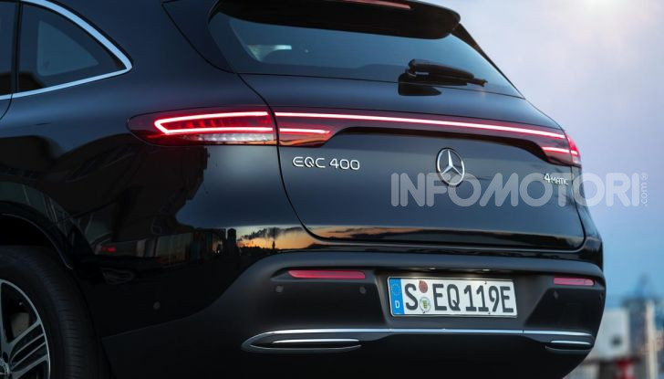 Prova su strada Mercedes-Benz EQC: la prima elettrica del Marchio della Stella - Foto 11 di 31