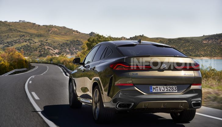 Nuova BMW X6: caratteristiche da Sport Activity Vehicle ed estetica da coupé - Foto 16 di 27