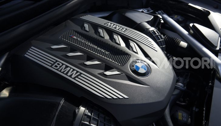 Nuova BMW X6: caratteristiche da Sport Activity Vehicle ed estetica da coupé - Foto 26 di 27