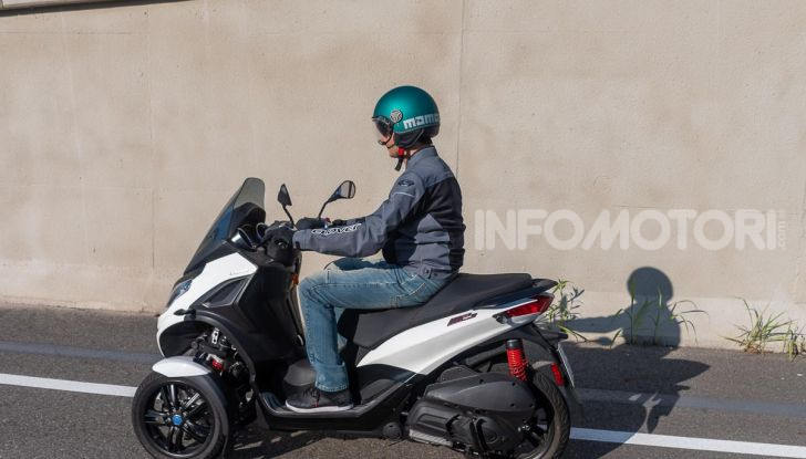 Prova Piaggio MP3 300 HPE, lo Yourban cambia nome e diventa un potente GT - Foto 31 di 40
