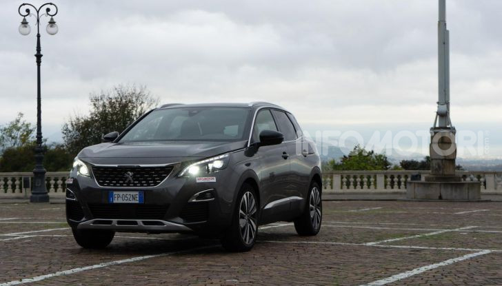 Prova Peugeot 3008 GT Line 2019: vero premium senza rinunce - Foto 3 di 42
