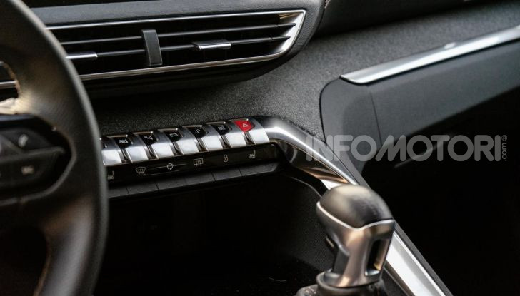 Prova Peugeot 3008 GT Line 2019: vero premium senza rinunce - Foto 24 di 42