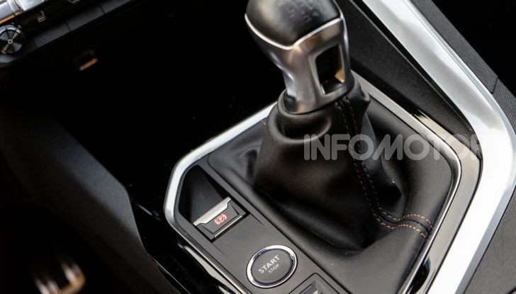 Prova Peugeot 3008 GT Line 2019: vero premium senza rinunce - Foto 28 di 42