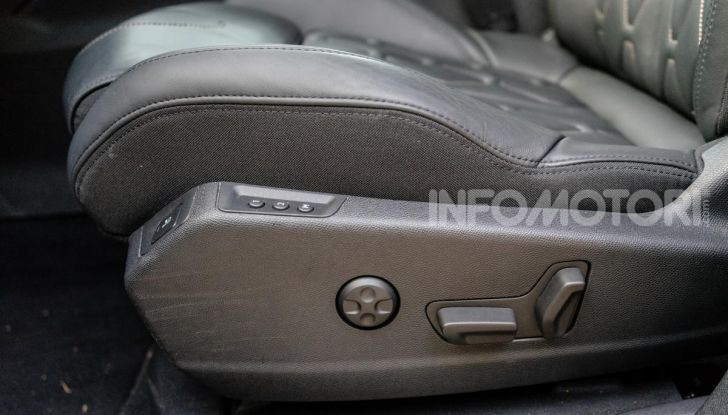 Prova Peugeot 3008 GT Line 2019: vero premium senza rinunce - Foto 32 di 42