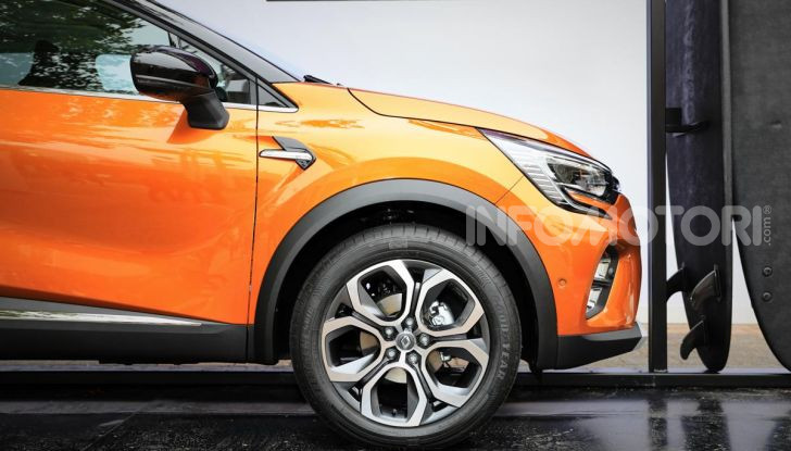 Nuova Renault Captur 2019: SUV d’alto design con variante Plug-In Hybrid - Foto 6 di 47