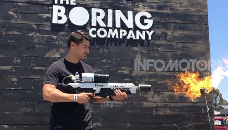 Il fratello di Pablo Escobar accusa di plagio Elon Musk: vuole 100 milioni in azioni Tesla - Foto 6 di 10