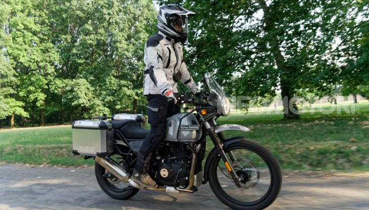 Prova Royal Enfield Himalayan, il gusto dell’andare in moto “facile” - Foto 5 di 50