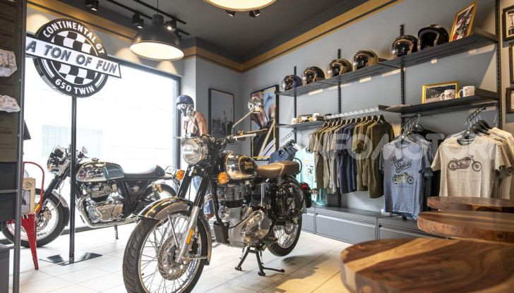 Royal Enfield, una potenza in patria (quasi 1 milione di moto all’anno) alla conquista dell’Italia - Foto 1 di 19