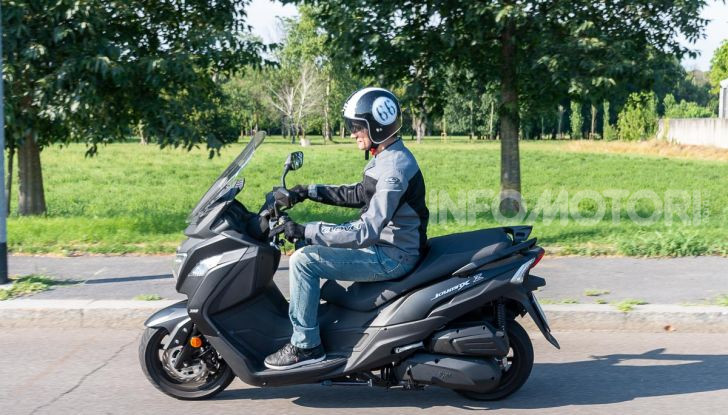 Prova SYM Joymax 300 Z, non solo un prezzo allettante! - Foto 5 di 34