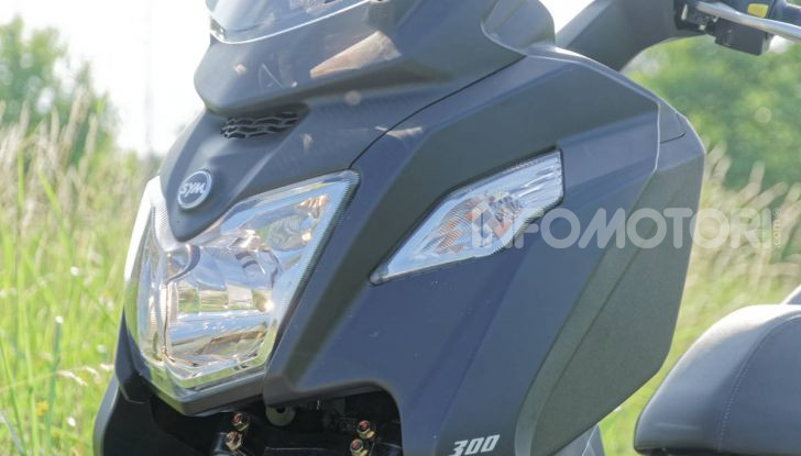 Prova SYM Joymax 300 Z, non solo un prezzo allettante! - Foto 11 di 34
