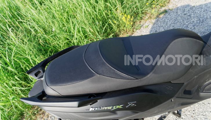 Prova SYM Joymax 300 Z, non solo un prezzo allettante! - Foto 21 di 34