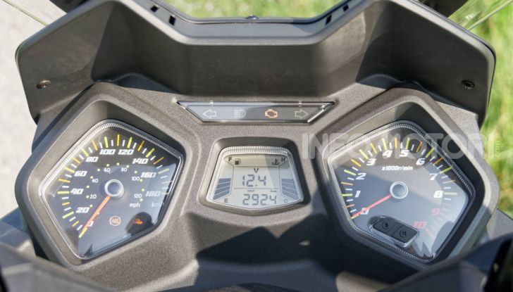 Prova SYM Joymax 300 Z, non solo un prezzo allettante! - Foto 22 di 34