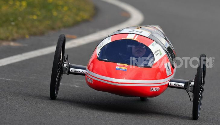 Gara all’auto che consuma meno: il record è di quasi 3.000Km con un litro di benzina - Foto 3 di 31