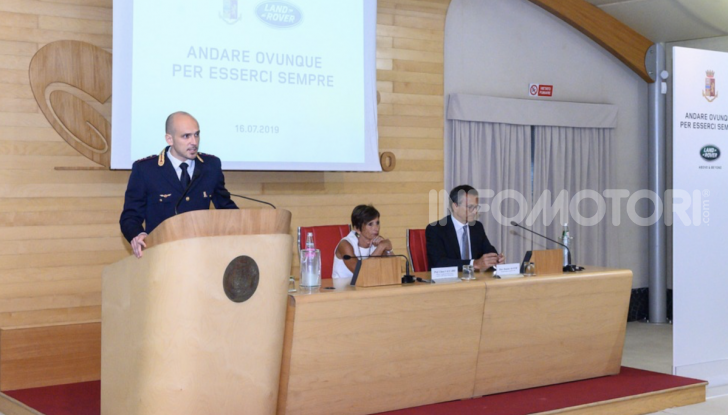 30 Land Rover Discovery consegnate alla Polizia di Stato - Foto 1 di 7