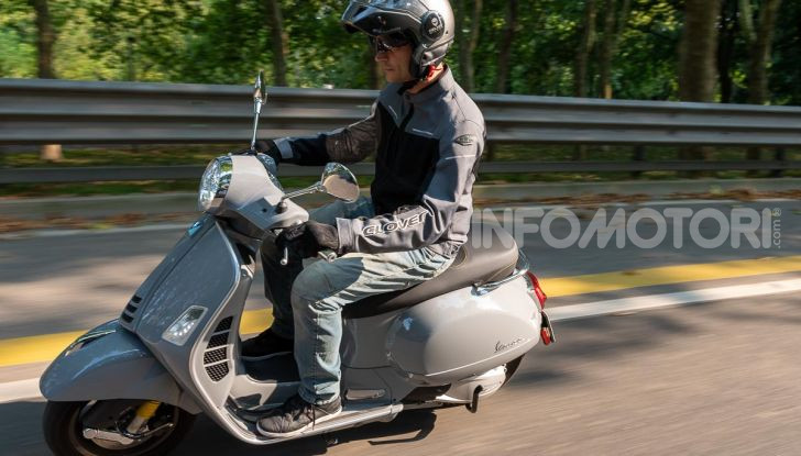 Prova Vespa GTS 300 hpe SuperTech, mai guidata una Vespa così!  - Foto 40 di 49