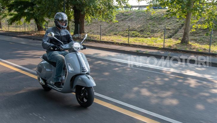 Prova Vespa GTS 300 hpe SuperTech, mai guidata una Vespa così!  - Foto 49 di 49