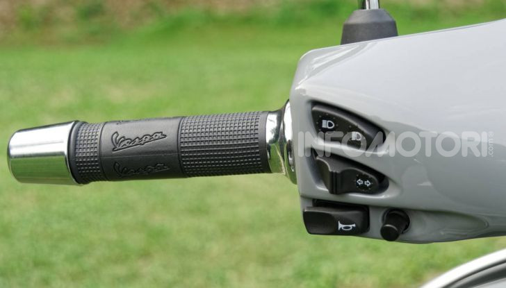 Prova Vespa GTS 300 hpe SuperTech, mai guidata una Vespa così!  - Foto 8 di 49