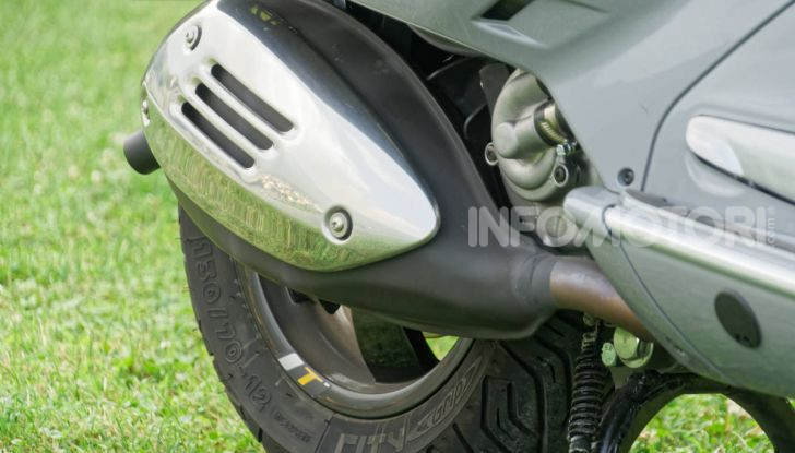 Prova Vespa GTS 300 hpe SuperTech, mai guidata una Vespa così!  - Foto 14 di 49