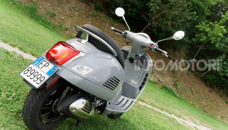 Prova Vespa GTS 300 hpe SuperTech, mai guidata una Vespa così!  - Foto 21 di 49