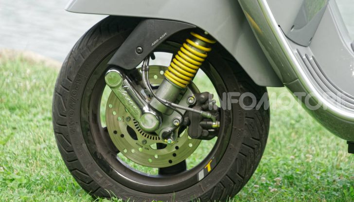 Prova Vespa GTS 300 hpe SuperTech, mai guidata una Vespa così!  - Foto 26 di 49