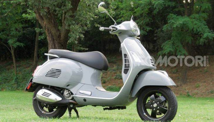 Prova Vespa GTS 300 hpe SuperTech, mai guidata una Vespa così!  - Foto 35 di 49
