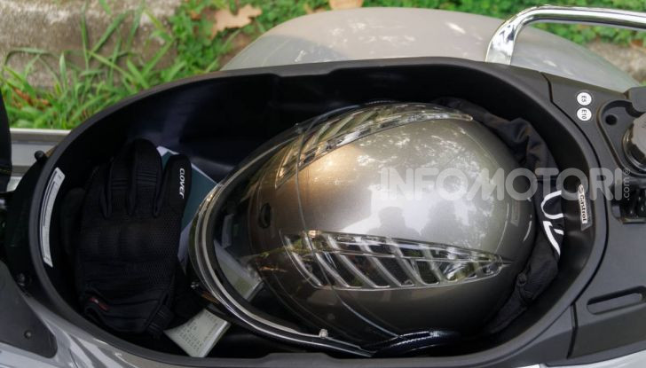 Prova Vespa GTS 300 hpe SuperTech, mai guidata una Vespa così!  - Foto 39 di 49