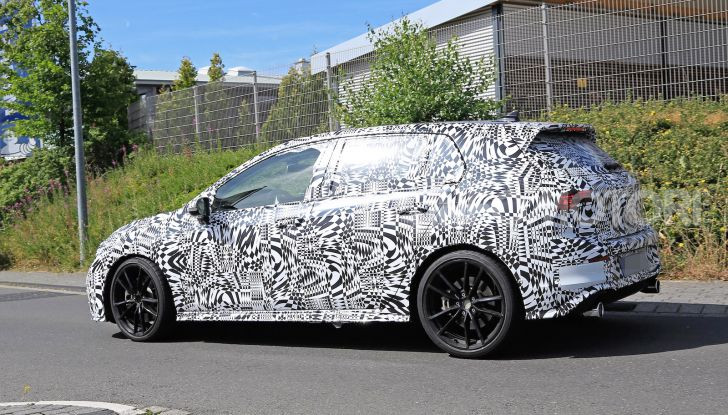 Nuova Volkswagen Golf GTI, primi dati e dettagli - Foto 7 di 15