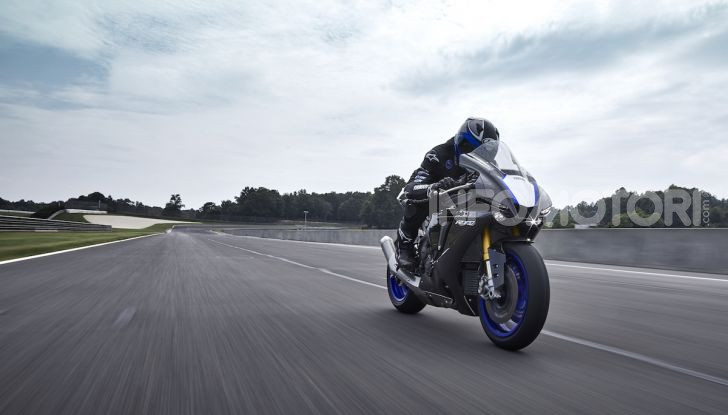 Yamaha YZF-R1: il modello 2023 potrebbe essere “solo pista” - Foto 21 di 39