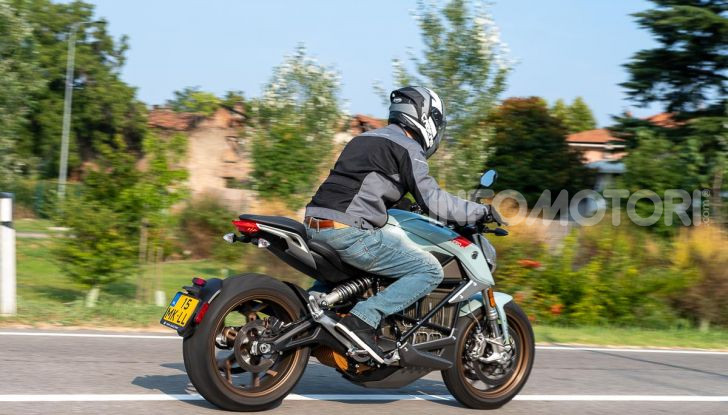 Zero Motorcycles: un Rapid Charger in regalo per chi sceglie la Zero SR/F - Foto 17 di 58