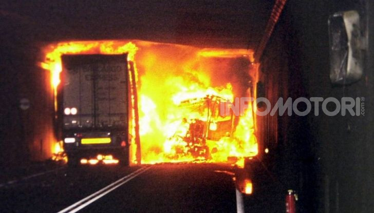 Il traforo del Monte Bianco chiude fino a dicembre: ecco le alternative - Foto 13 di 13