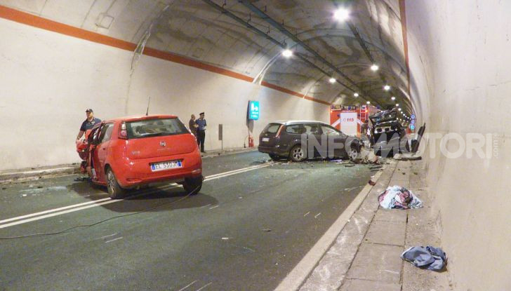 Il traforo del Monte Bianco chiude fino a dicembre: ecco le alternative - Foto 10 di 13